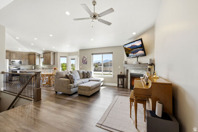 Property Photo: 83 S Mustang Ridge Rd UT 84029