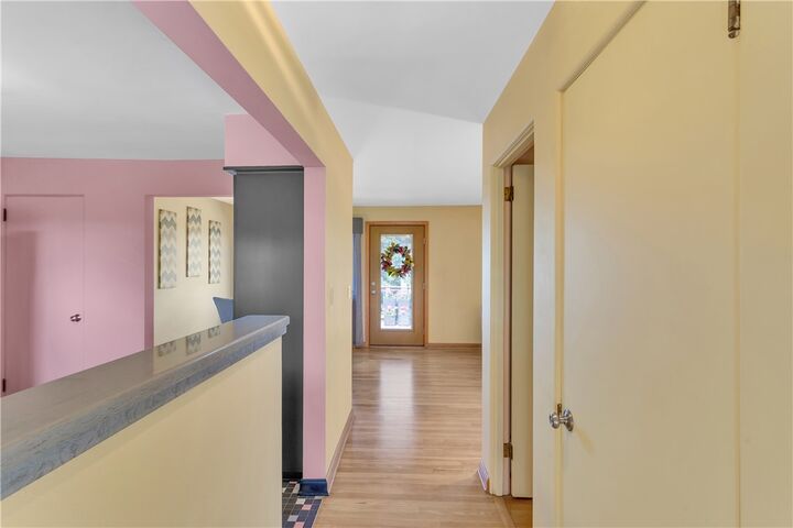 Property Photo:  930 Crestview Dr  PA 16117 