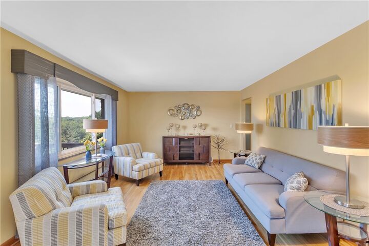 Property Photo:  930 Crestview Dr  PA 16117 