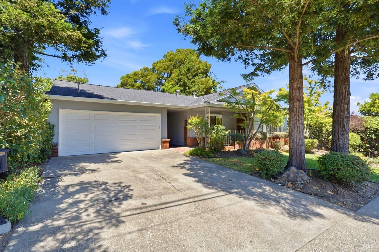 Property Photo:  13 El Rose Drive  CA 94952 
