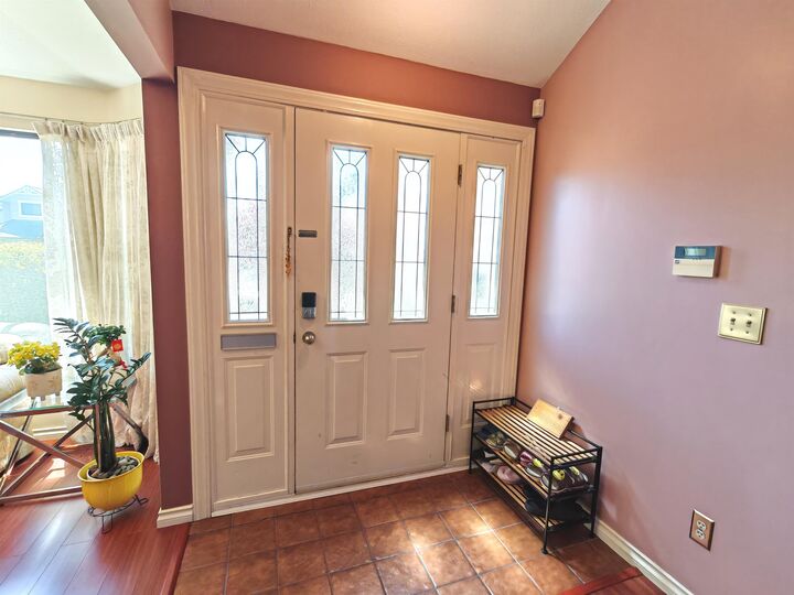 Property Photo: 11933 Woodgrove Avenue BC V4E 3H2
