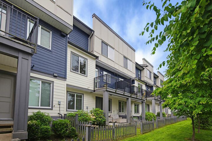Property Photo:  15665 Mountain View Drive 75  BC V3Z 0W8 