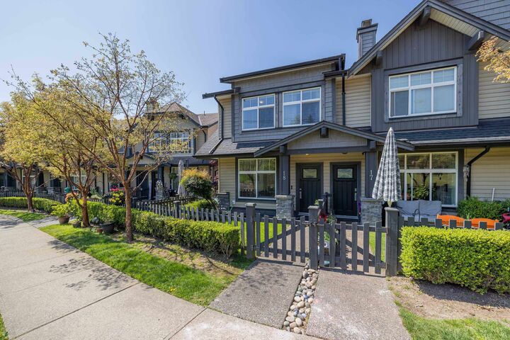 Property Photo:  13819 232 Street 18  BC V4R 0C7 