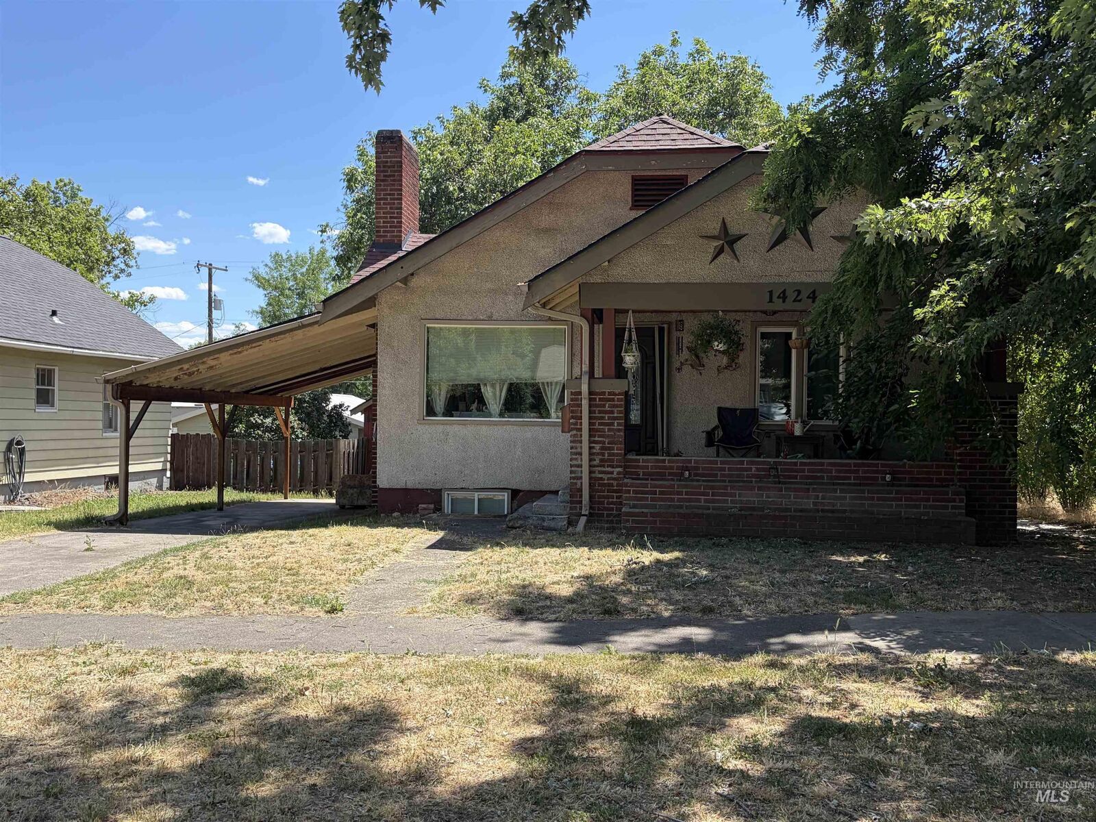 Property Photo: 1424 10th Ave. ID 83501