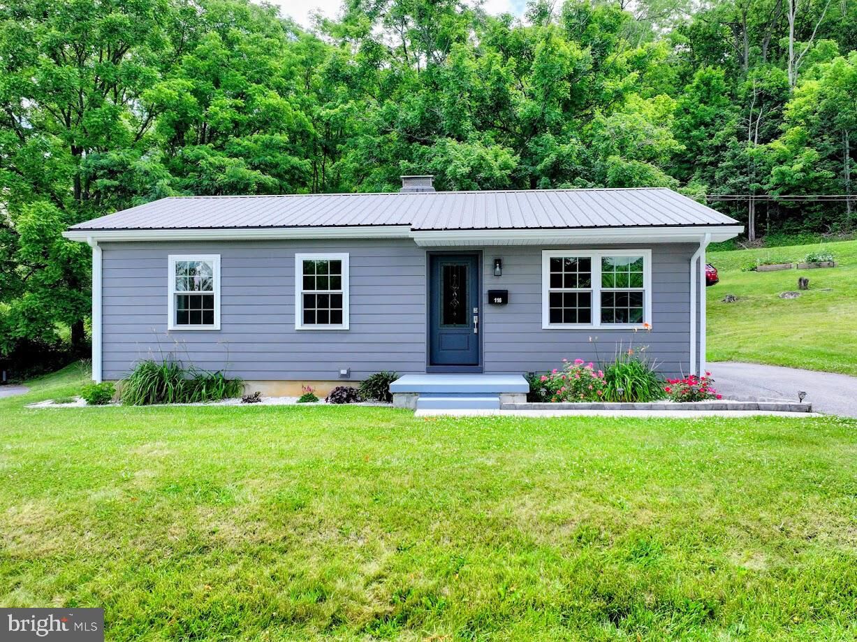 Property Photo:  116 Cameron Avenue  PA 15522 