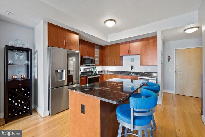 Property Photo:  910 M Street NW 1006  DC 20001 