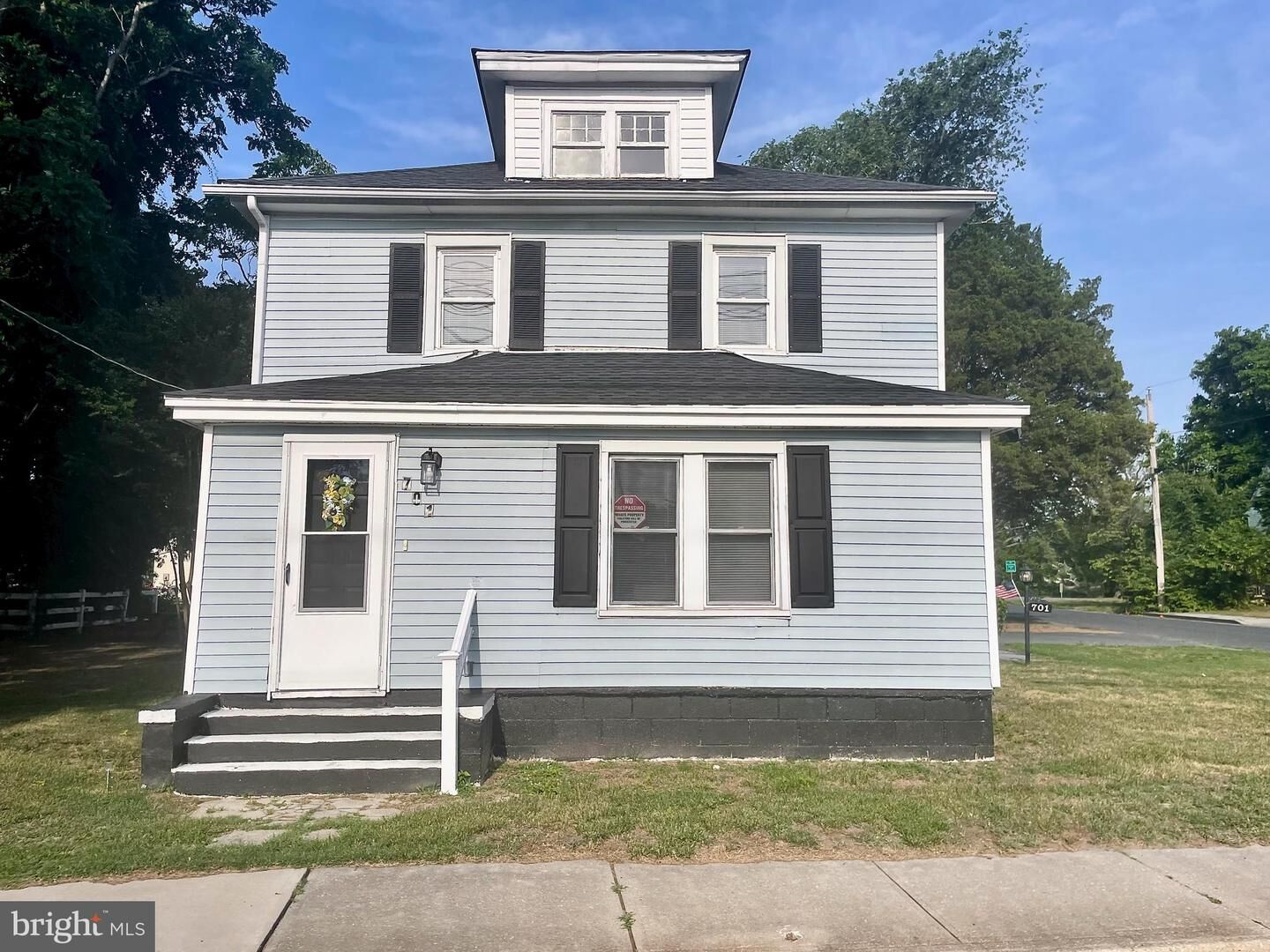 Property Photo:  701 Lake Street 1  MD 21801 