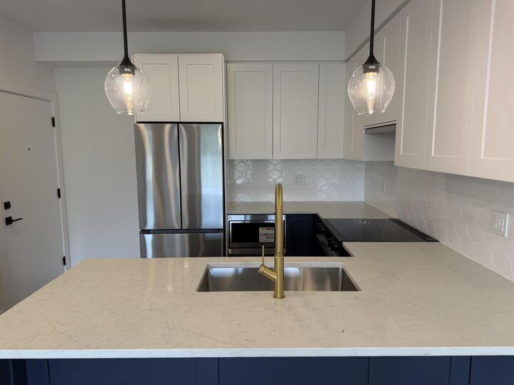 Property Photo: 17783 56A Avenue 202 BC V3S 1G4