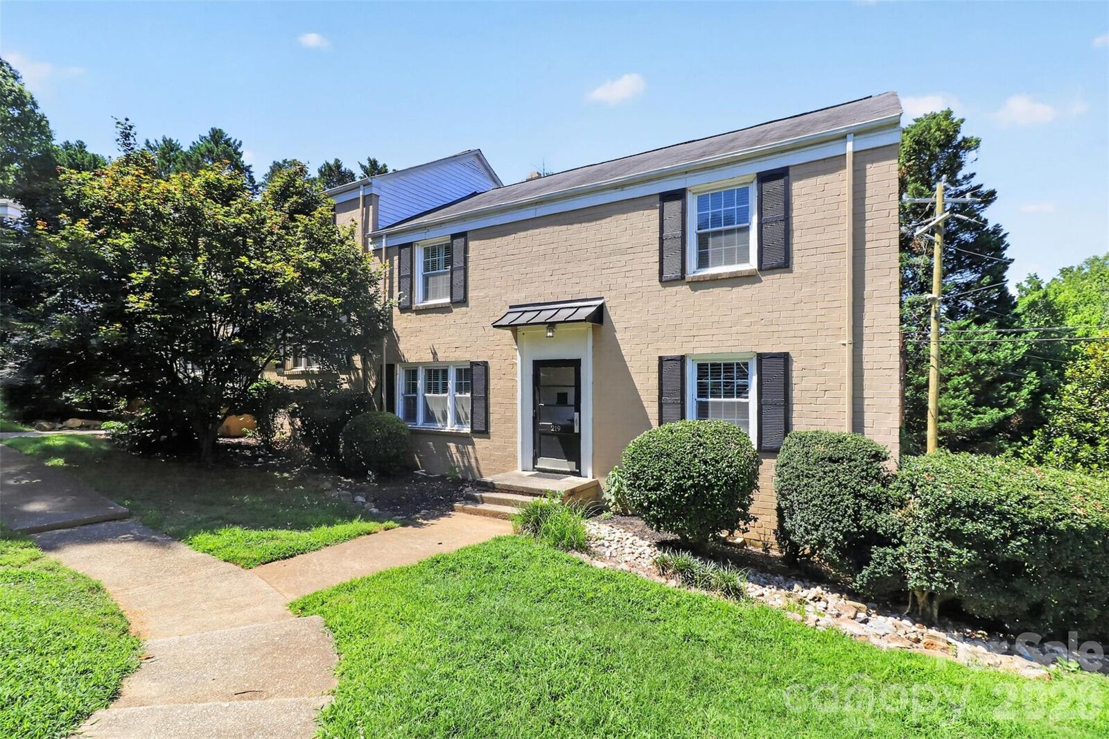 Property Photo:  219 Wakefield Drive  NC 28209 