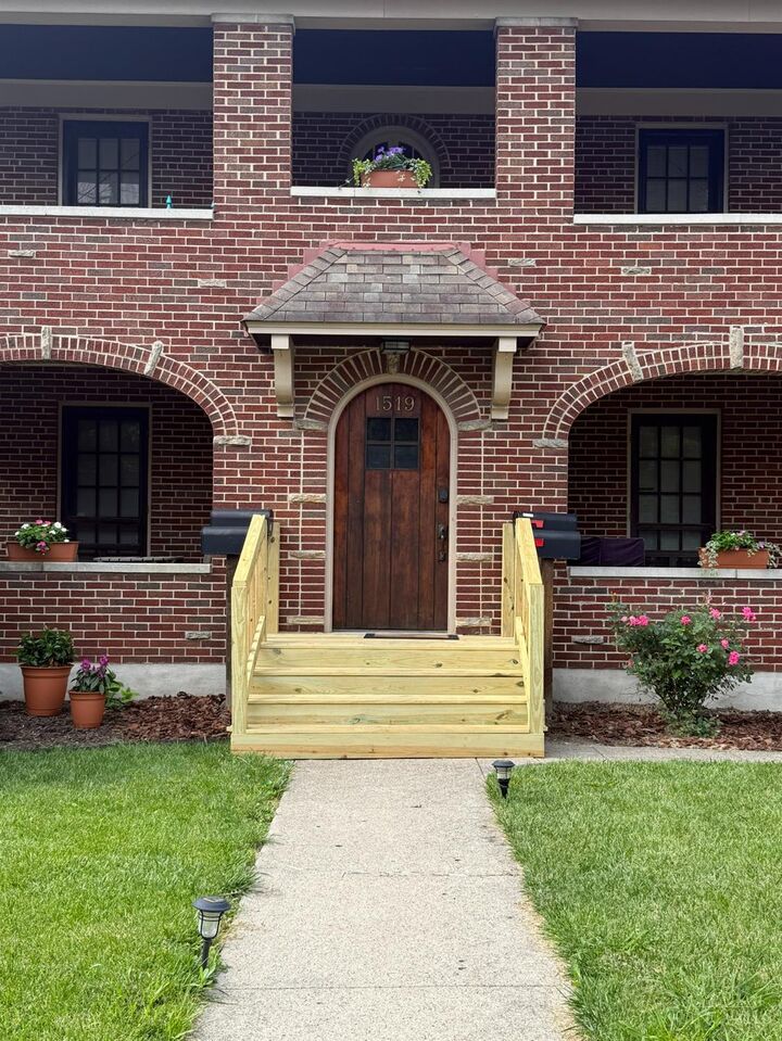 Property Photo:  1519 W North Bend Road  OH 45224 
