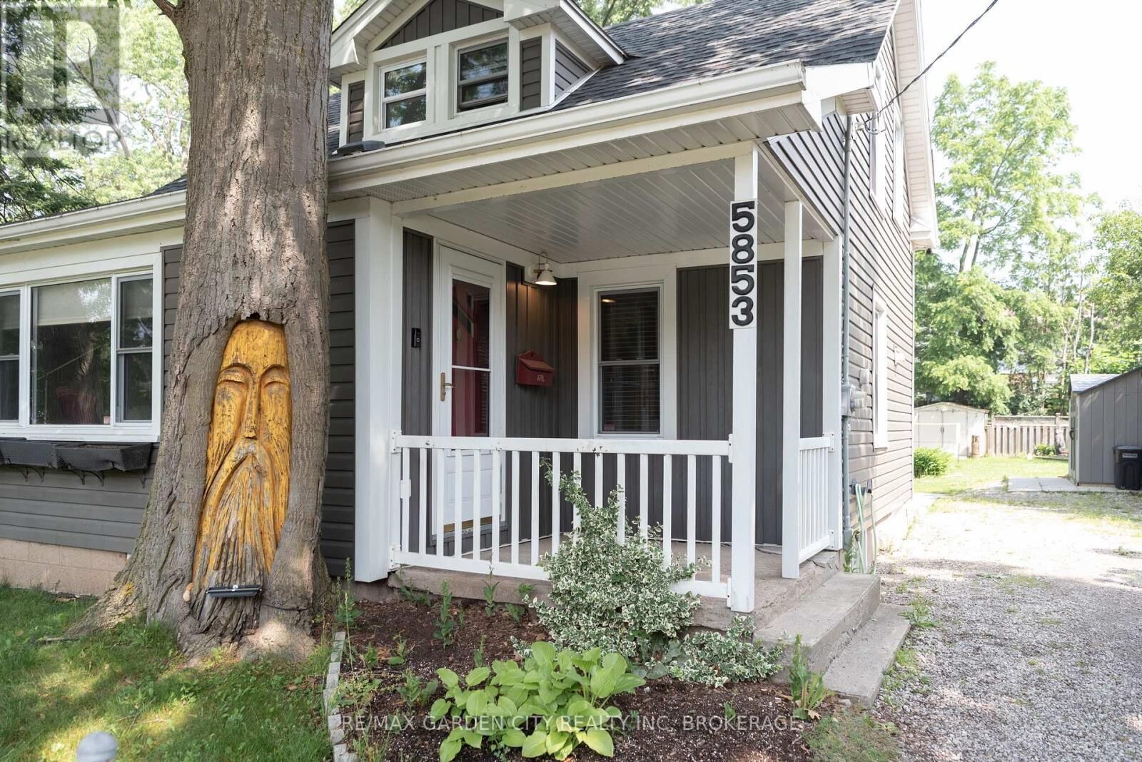 Property Photo: 5853 McLeod Road ON L2G 3E5
