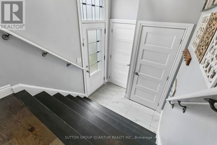 Property Photo: 1993 Carrera Lane Upper ON L5J 1C6