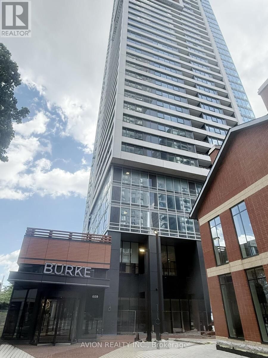 Property Photo:  609 Sherbourne Street 3705  ON M4X 0A4 