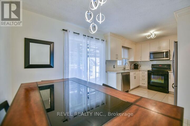 Property Photo:  314 Jv Bonhomme Boulevard  ON P4P 1H4 