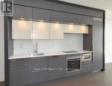Property Photo:  15 Grenville Street 1110  ON M4Y 0B9 