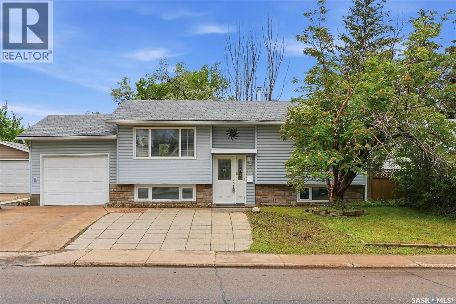 Property Photo:  526 McKercher Drive  SK S7H 3W6 