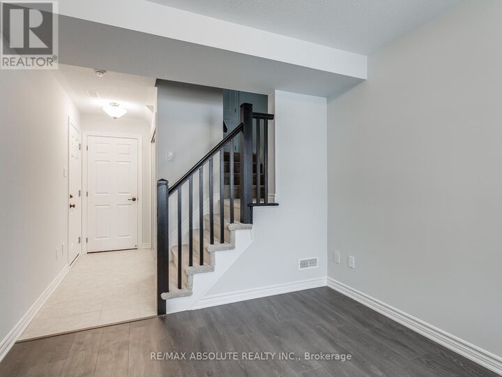 Property Photo:  315 Pumpkinseed Crescent  ON K2J 6J9 