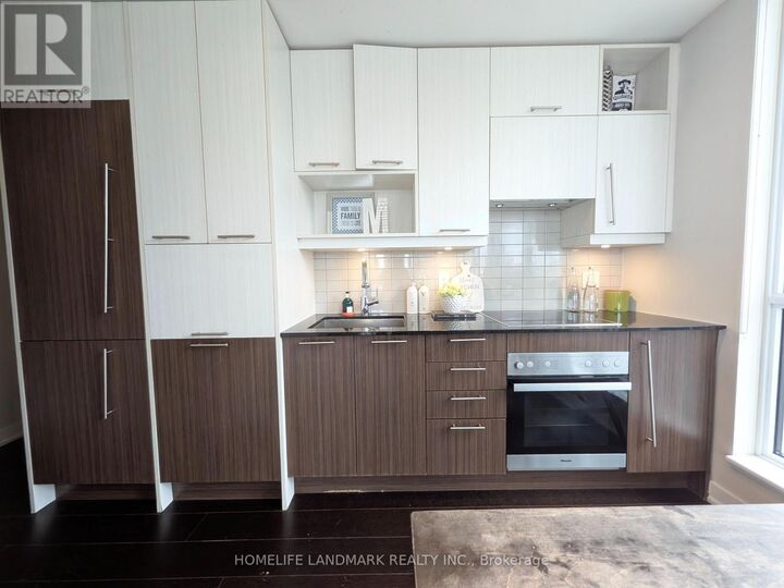 Property Photo:  199 Richmond Street West 1407  ON M5V 0H4 
