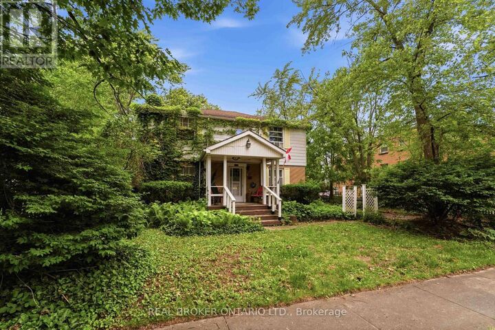 Property Photo:  42 Price Avenue  ON L3C 3X9 