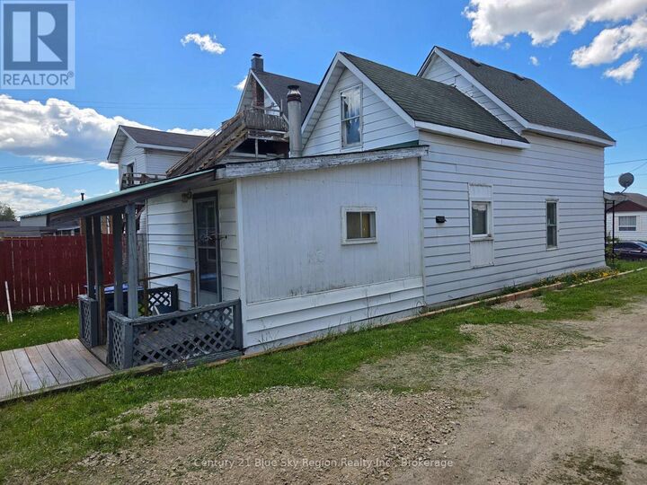Property Photo:  732 McIntyre Street East  ON P1B 2Z9 
