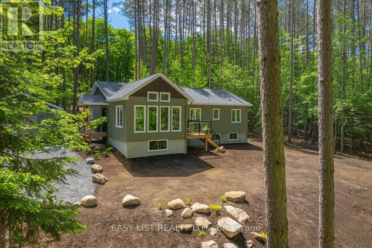 Property Photo: 414 North Waseosa Lake Road ON P1H 2J4