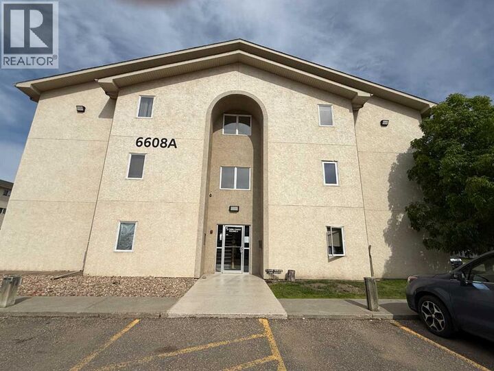 Property Photo:  6608 42 Street  AB T9V 1M8 