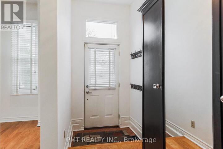 Property Photo:  50 Massey Street  ON M6J 2T4 