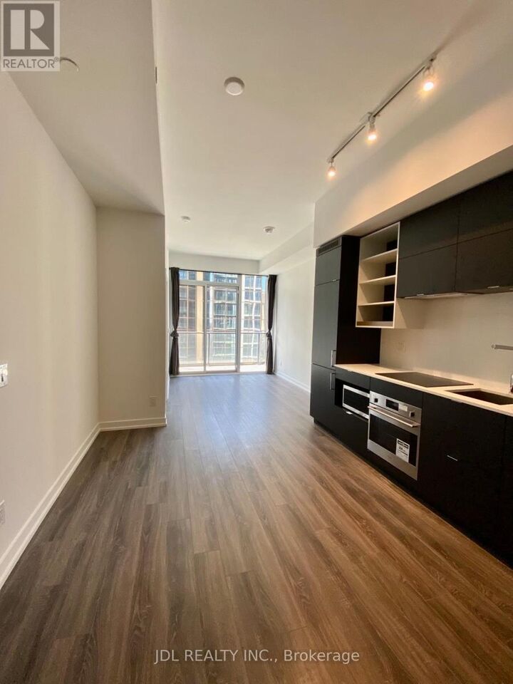 Property Photo:  20 Edward Street 1207  ON M5G 0C5 