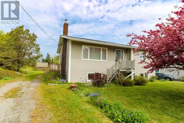 Property Photo:  15 Kelliview Crescent  NL A1X 6Z5 