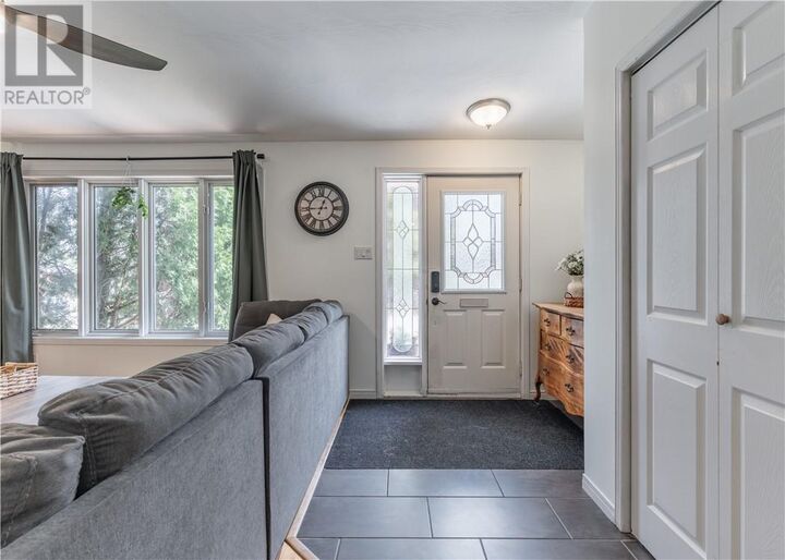 Property Photo:  4417 Chenier Street  ON P3P 1L9 