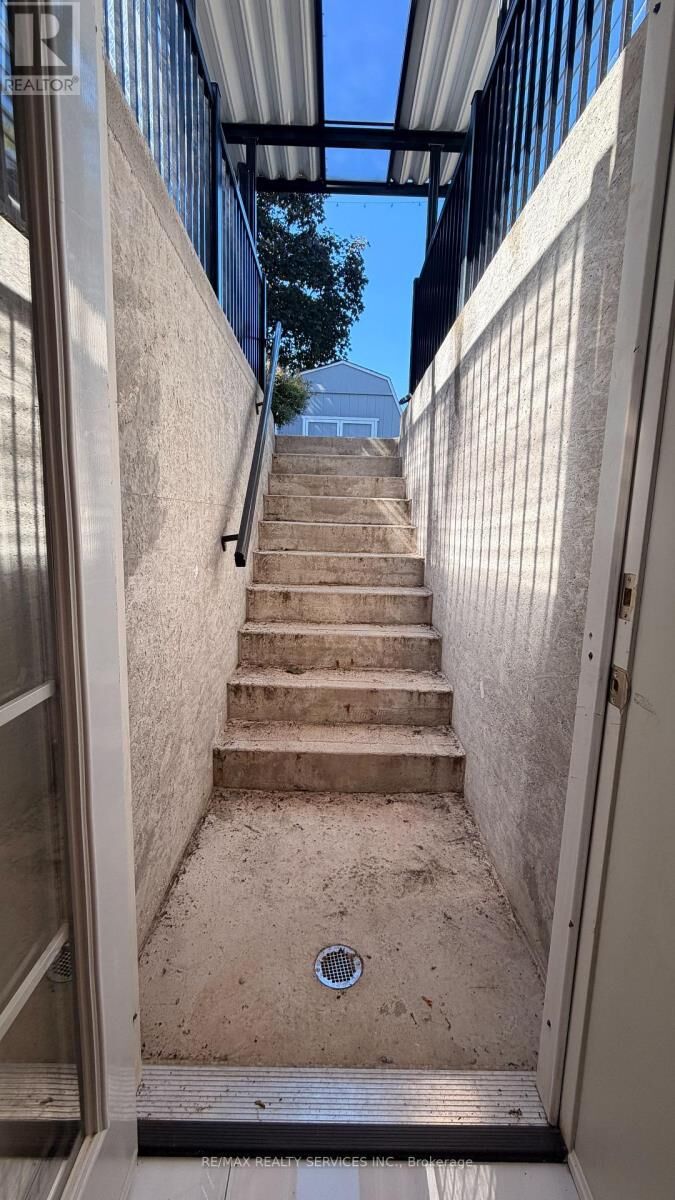 Property Photo:  3412 Marmac Crescent  ON L5L 4Z8 