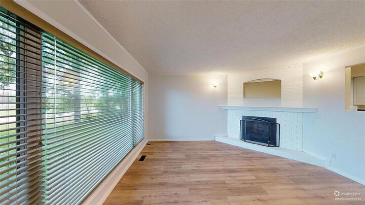 Property Photo:  393 Railway Street  MB R0C 2B0 