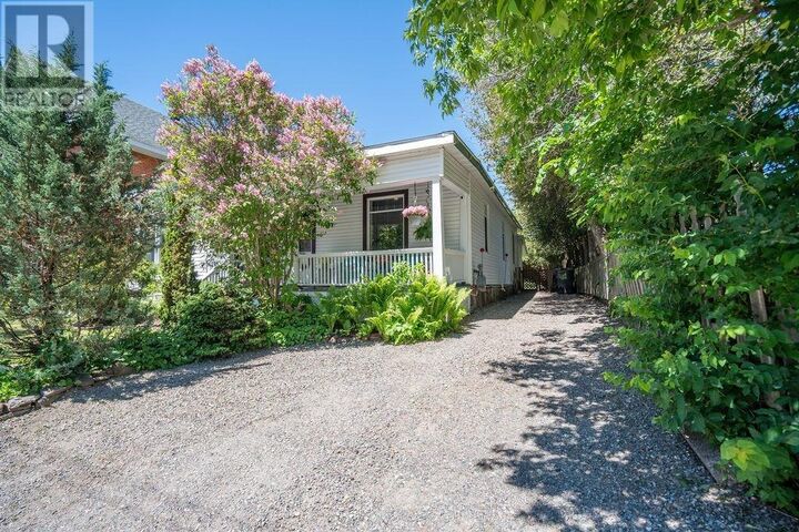 Property Photo:  185 Woodward Ave  ON P6A 3T6 