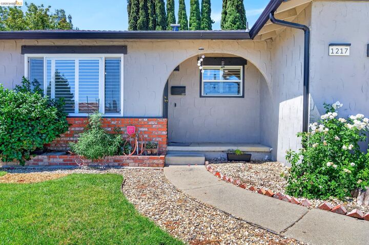 Property Photo: 1217 Mission Dr CA 94509