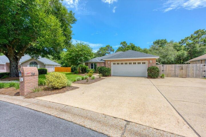 Property Photo:  34 Hillcrest Drive  FL 32579 