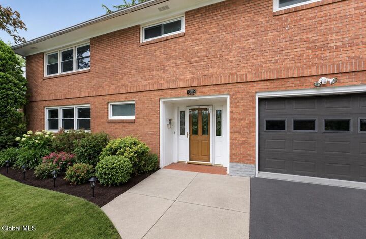 Property Photo: 1082 Cornelius Avenue NY 12309