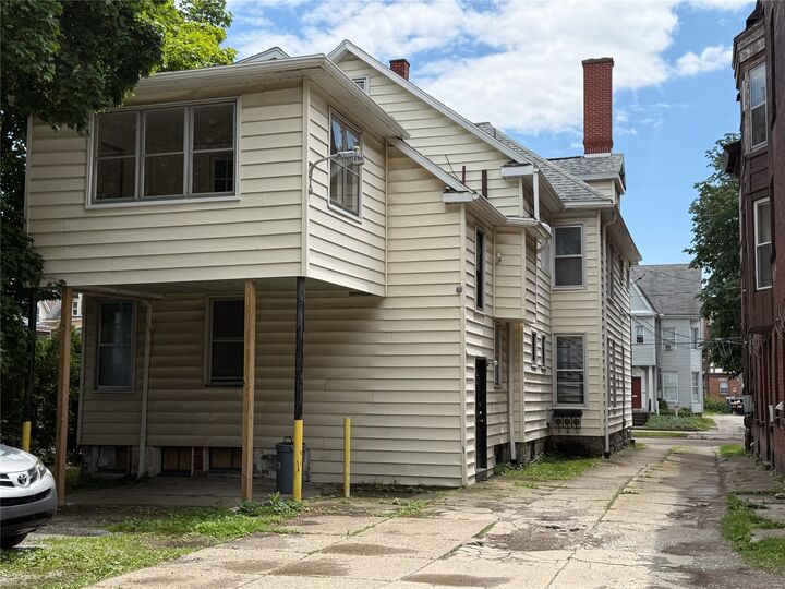 Property Photo:  226 W 8th Street  PA 16502 