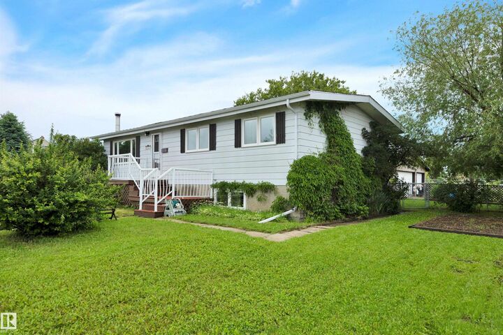Property Photo:  4207 47 Street  AB T9E 5Z8 