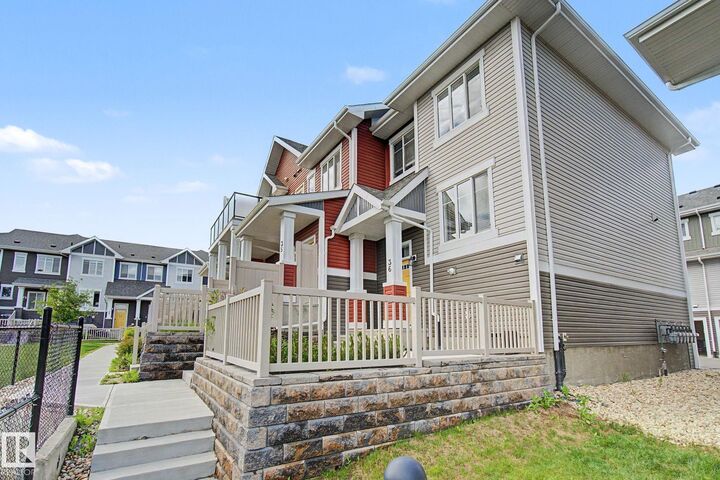 Photo de la propriété: 2905 141 Street SW 36 AB T6W 3M4