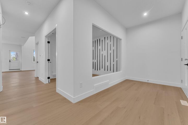 Property Photo: 59 Renwyck Place AB T7X 4G2