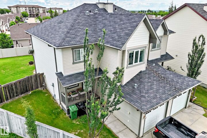 Property Photo:  129 Galloway Wynd  AB T8L 0B9 