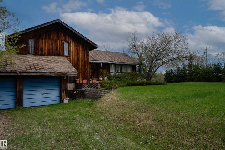 Property Photo:  21032 Twp Road 540 37  AB T8G 2A6 