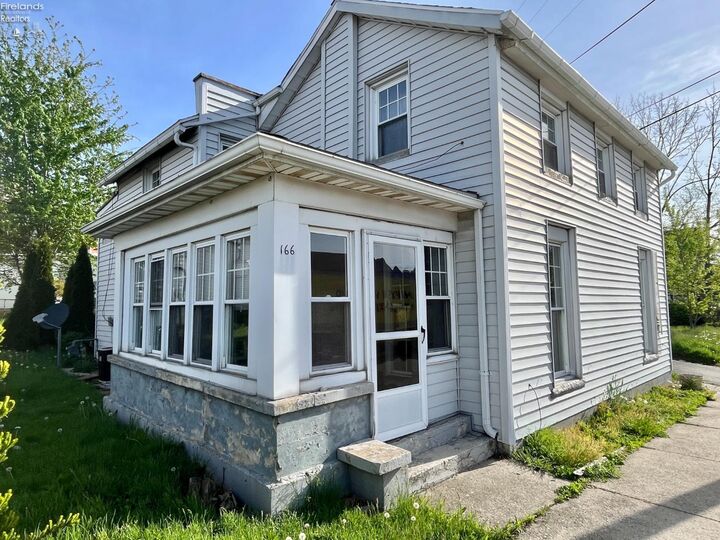 Property Photo:  166 W Market Street  OH 44883 