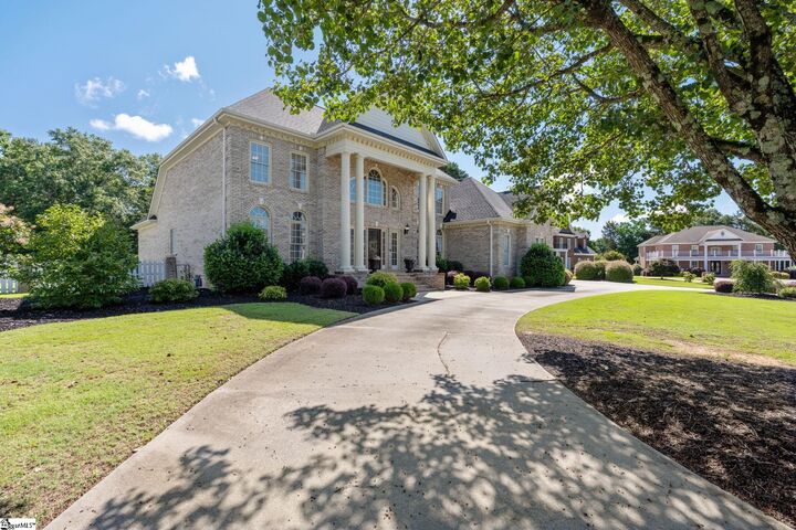 Property Photo:  3 Charlestonplace Court  SC 29615 
