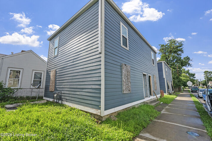 Property Photo: 330 N 29th St KY 40212