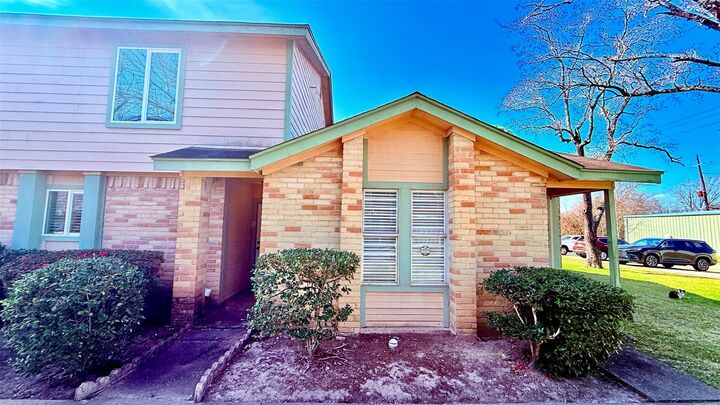 Property Photo: 1927 Country Village Boulevard B TX 77338