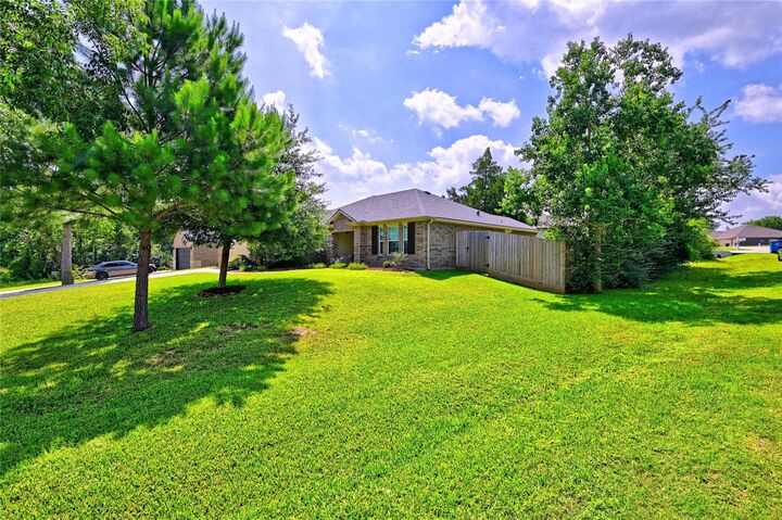 Property Photo: 13099 Greenbriar TX 77318