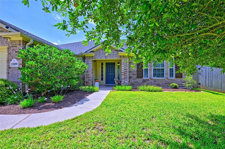 Property Photo: 13099 Greenbriar TX 77318