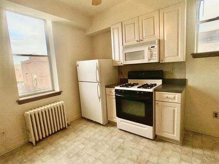 Property Photo:  106 11th St 16  NJ 07030 