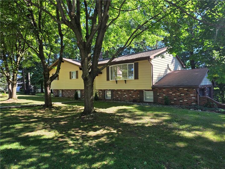 Property Photo:  528 Rosewood Drive  PA 18067 